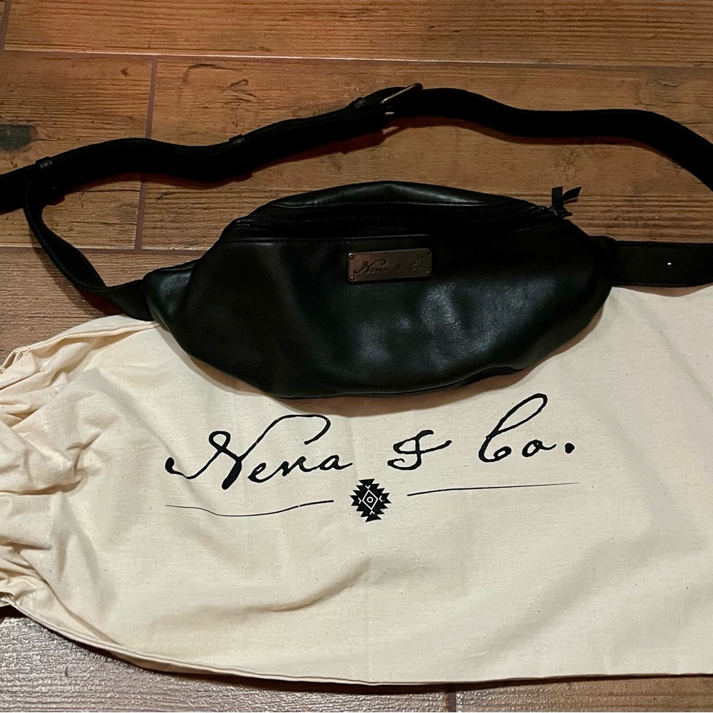 Nena & Co Black Leather Fancy Pack